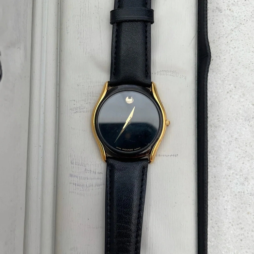 MOVADO The Museum Watch black leather & gold accents excellent condition! - Picture 5 of 10